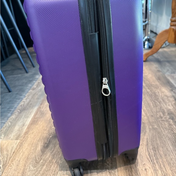 Samsonite Gray Suitcase - Picture 5 of 16